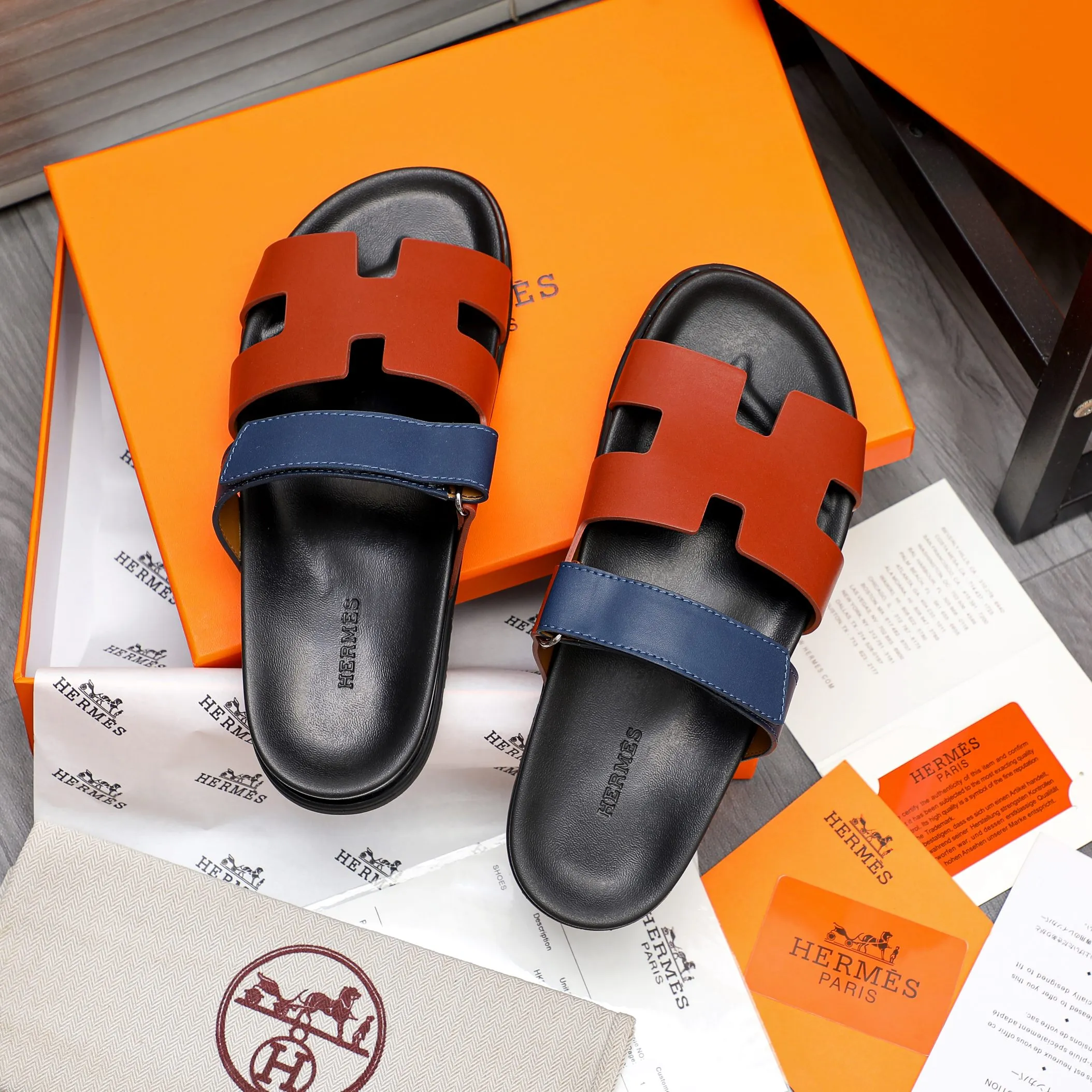Men's shoes 💰340 Product trademark: Hermes "Hermes" Couple's slippers Regular size: 36-46 Product materials: Selected high-quality cowhide upper, microfiber lining, original outsole